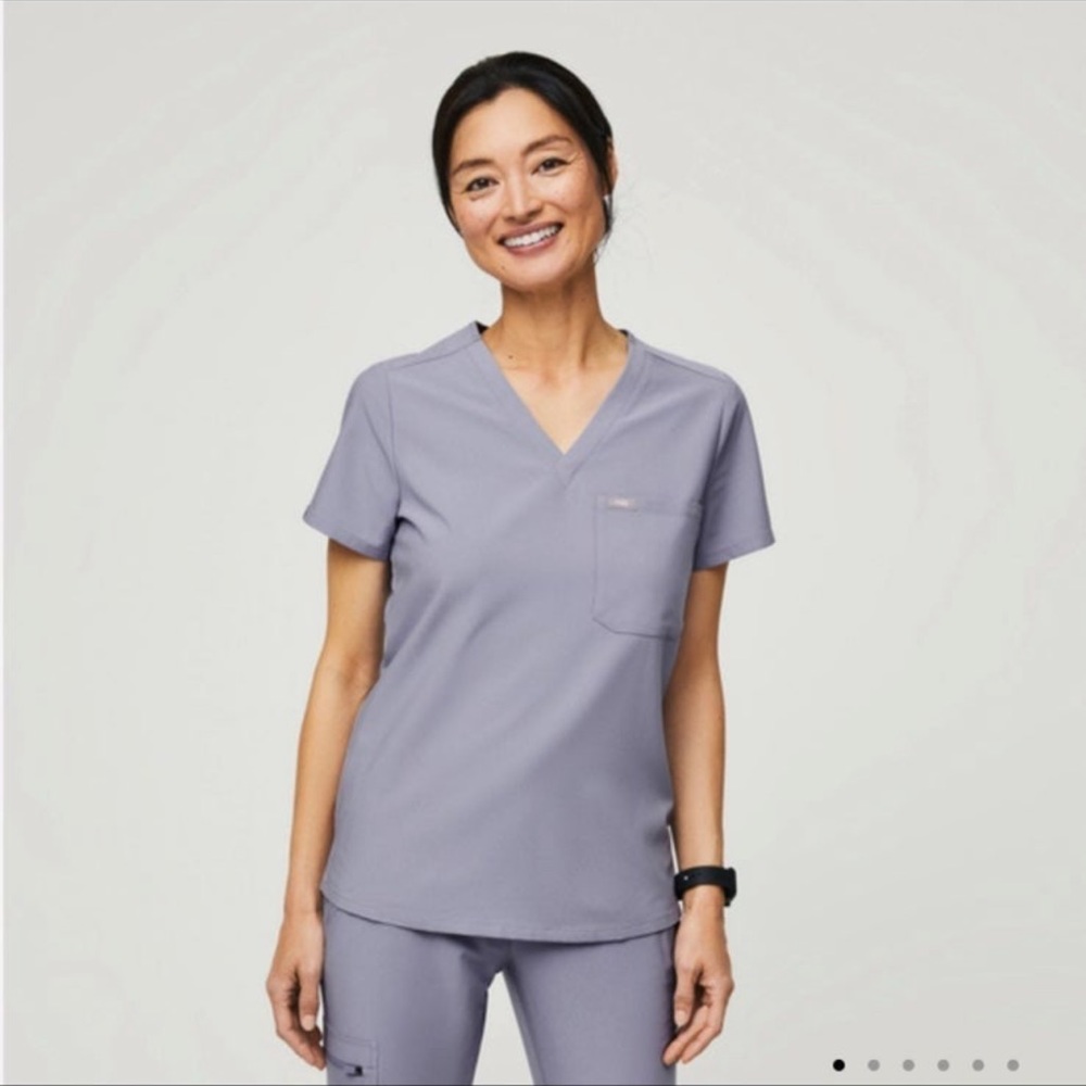 Figs Vapor Blue Size Medium Scrub Top